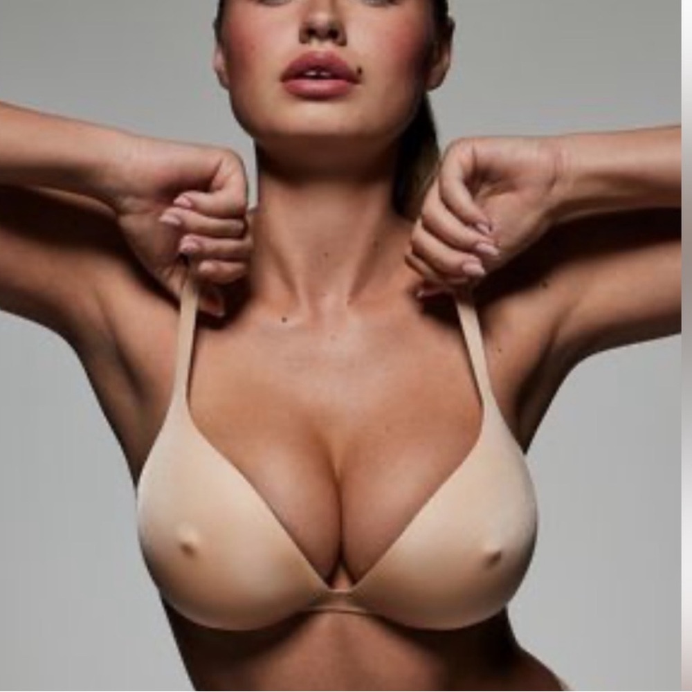 SKIMS Nipple Bra Ultimate Apex Push Up Bra Clay‎ Onyx NWT size 36A